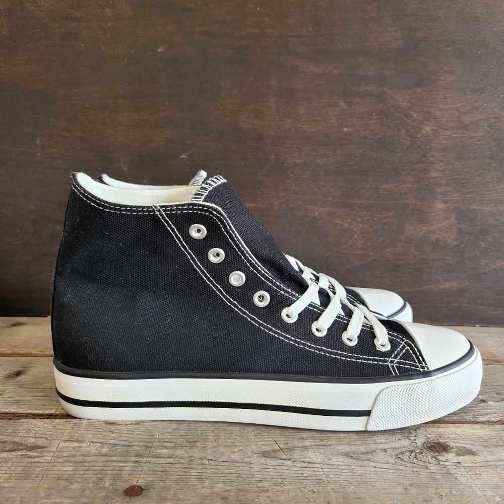 High Top Lace Up Sneakers Skate Shoes Converse Inspired Women Size 9 Black